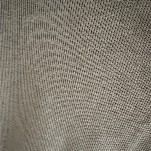 Vuori Women's Brown Long Sleeve Henley Top - Picture 6 of 7